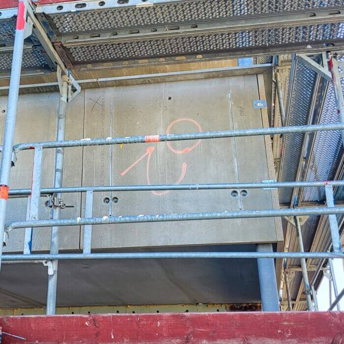 Systembrüstung SV3 für nachträgliche Montage auf eingegossene Montageschene – Bild 9