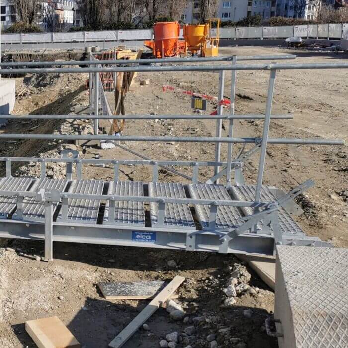 Baustellentreppe und Baustellenbrücke in Einem – Bild 5