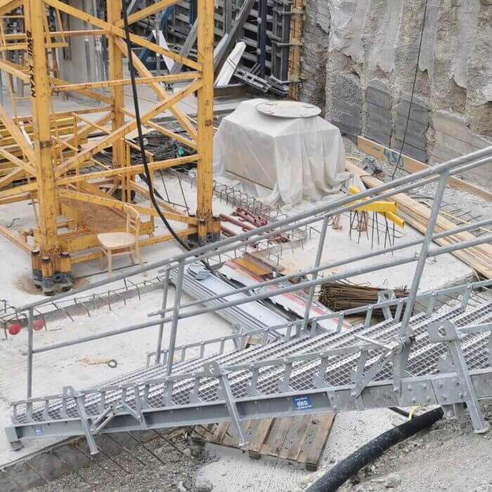 Baustellentreppe und Baustellenbrücke in Einem – Bild 6