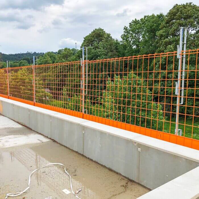 Protect Net Seitenschutzgittersystem in Verbindung mit elea Flachdachabgrenzung RS – Bild 6