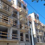 Protect Net Seitenschutzgittersystem zB Für Vormontage auf fertige Balkonplatten und gemeinsame Versetzung – Bild 7