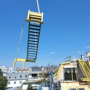 Edle Außentreppen von der Terrasse